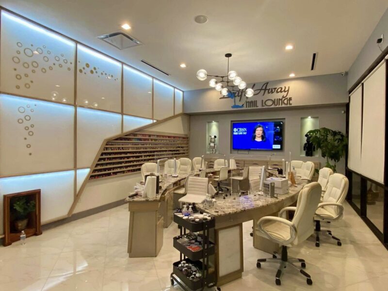 CẦN BÁN TIỆM NAILS Ở SPRING, TX